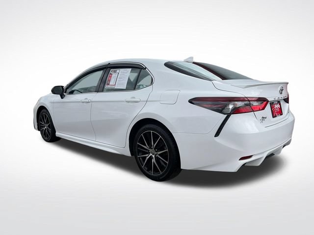 Used 2023 Toyota Camry SE FWD image 4