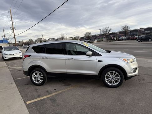 Used 2017 Ford Escape SE w/ SE Cold Weather Package image 8