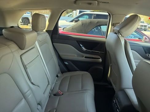 Used 2022 Lincoln Corsair AWD w/ Equipment Group 101A image 10