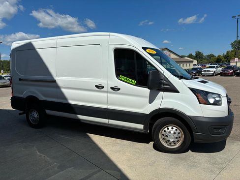 Used 2020 Ford Transit 150 Medium Roof AWD image 4