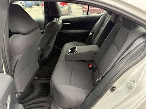 Used 2020 Toyota Corolla LE FWD image 23
