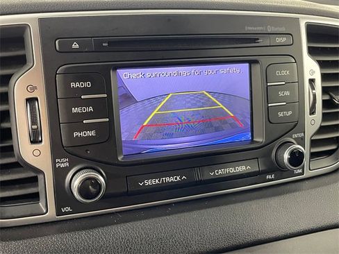 Used 2018 Kia Sportage LX image 8