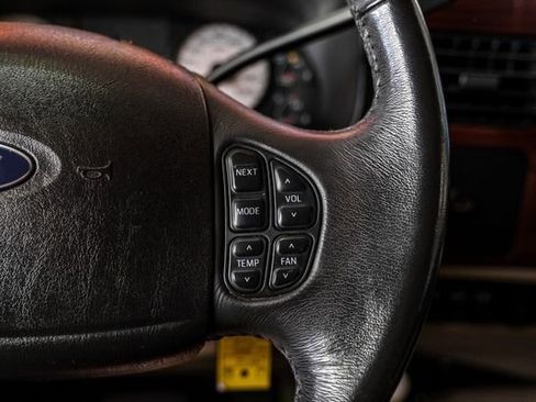 Used 2007 Ford F550 4x4 Crew Cab Super Duty image 16