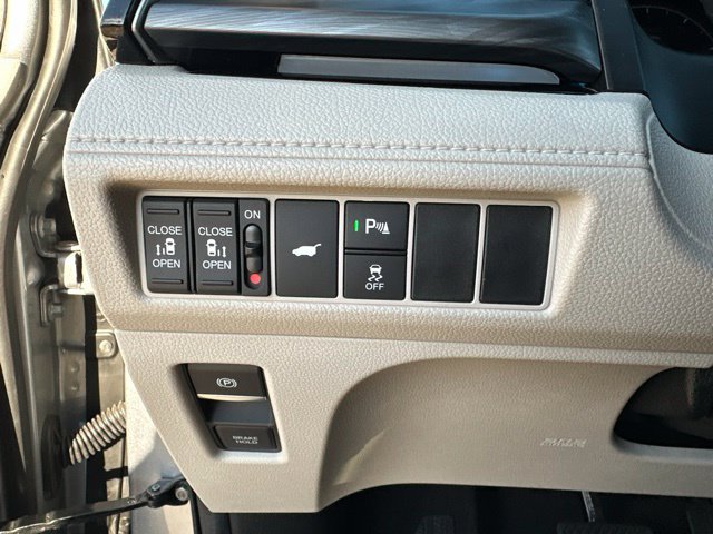 Used 2026 Honda Odyssey Elite image 11