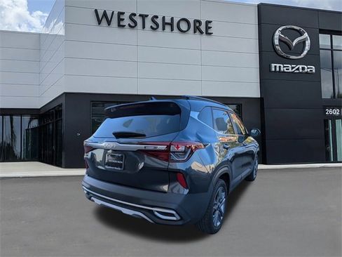 Used 2022 Kia Seltos S image 3