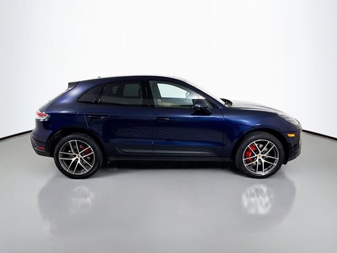 Certified 2023 Porsche Macan S AWD/4WD image 8