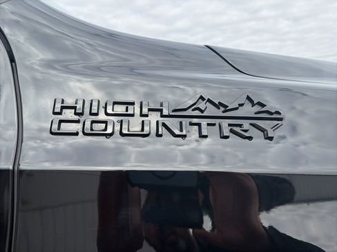 Used 2023 Chevrolet Tahoe High Country w/ Premium Package 2 image 7