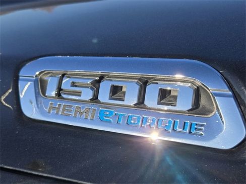 Used 2023 RAM 1500 Laramie image 11