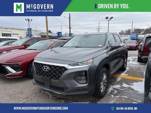 Used 2019 Hyundai Santa Fe SE image 1
