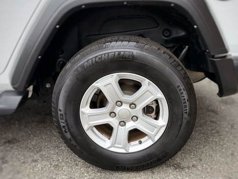 Used 2021 Jeep Wrangler Unlimited Sport image 8