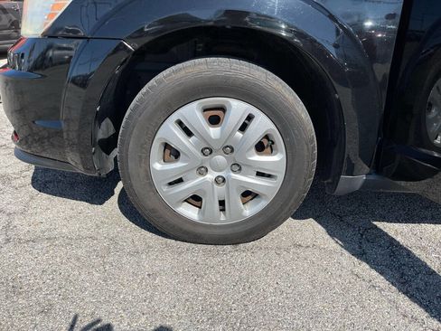 Used 2017 Dodge Journey SE image 17