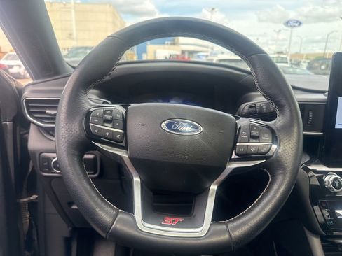 Used 2023 Ford Explorer ST w/ Equipment Group 401A AWD/4WD image 3