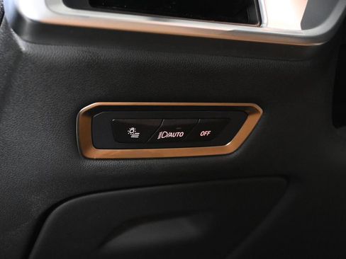 Certified 2024 BMW X7 xDrive40i w/ M Sport Package image 27