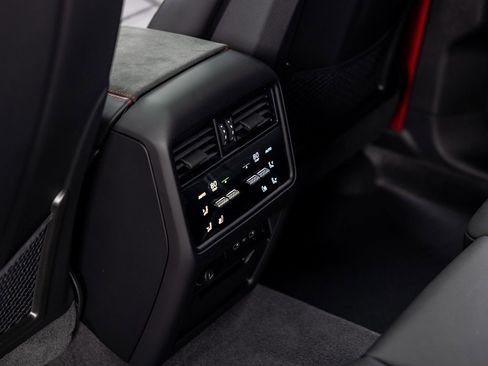 New 2026 Porsche Cayenne GTS AWD/4WD image 34