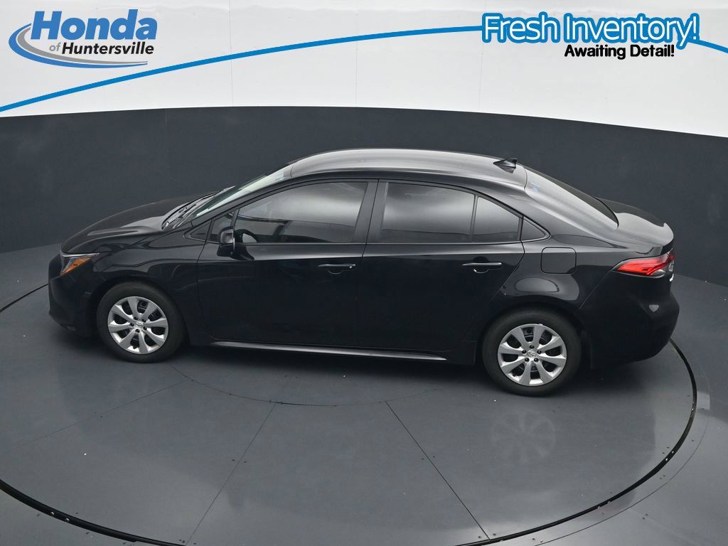 Used 2026 Toyota Corolla LE FWD image 29