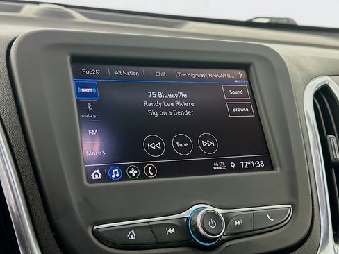 Used 2020 Chevrolet Equinox LT w/ Driver Convenience Package image 21