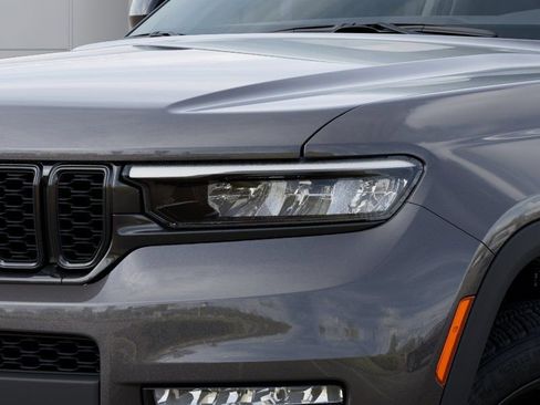 New 2025 Jeep Grand Cherokee L Limited image 10