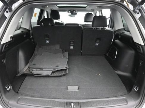 Used 2023 Jeep Grand Cherokee 4WD 4xe image 6