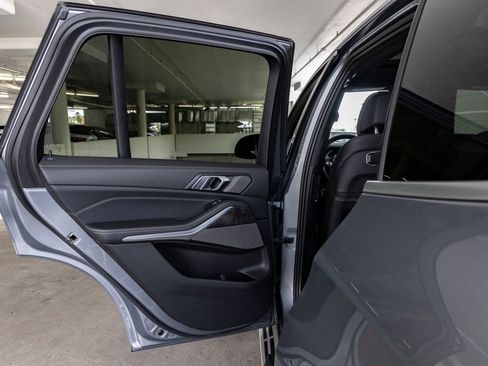 Used 2024 BMW X5 xDrive40i w/ Premium Package AWD/4WD image 20