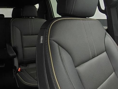 Used 2026 Chevrolet Traverse High Country w/ LPO, Floor Liner Package AWD/4WD image 27