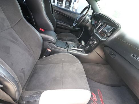 Used 2022 Dodge Charger R/T w/ Plus Group RWD image 13