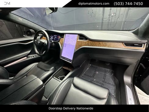 Used 2020 Tesla Model S Performance image 19