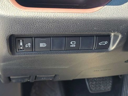 Used 2019 Toyota RAV4 Limited w/ Advanced Technology Package AWD/4WD image 25