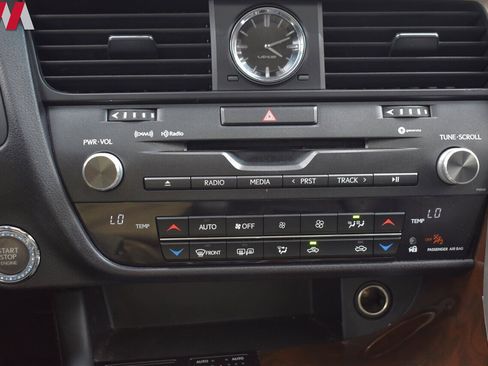 Used 2017 Lexus RX 350 AWD image 16