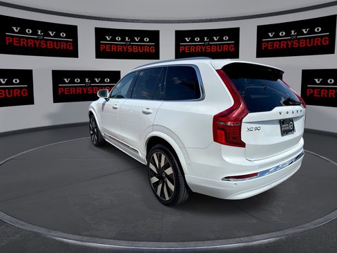 Used 2023 Volvo XC90 T8 Ultimate image 6