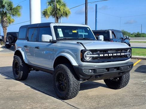 New 2026 Ford Bronco Outer Banks AWD/4WD image 7