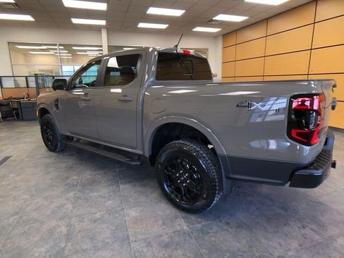New 2026 Ford Ranger Lariat w/ Black Appearance Package image 5