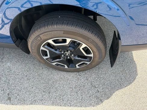 Used 2023 Ford Maverick XL FWD image 13