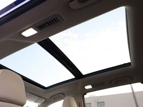 New 2026 Subaru Ascent Limited AWD/4WD image 11