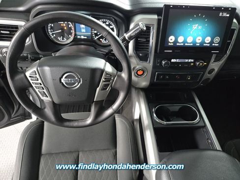 Used 2019 Nissan Titan SV w/ SV Convenience Package RWD image 17