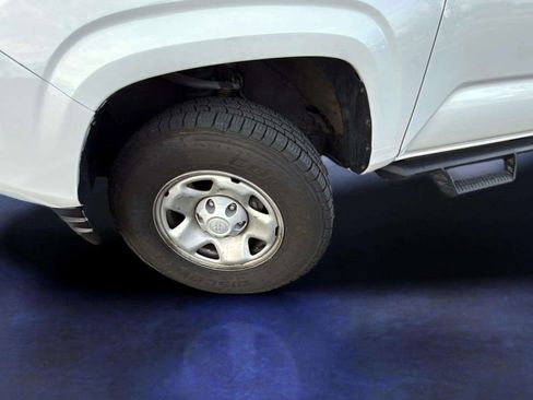 Used 2020 Toyota Tacoma SR image 19