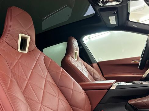 Certified 2023 BMW iX xDrive50 w/ Premium Package image 31