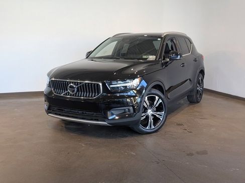 Used 2020 Volvo XC40 T5 Inscription image 1