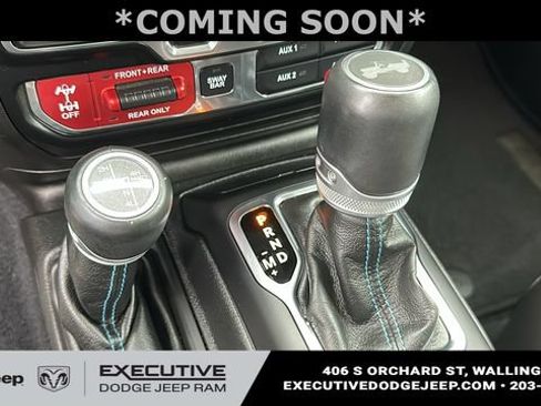Used 2022 Jeep Wrangler Unlimited Rubicon 4xe AWD/4WD image 19