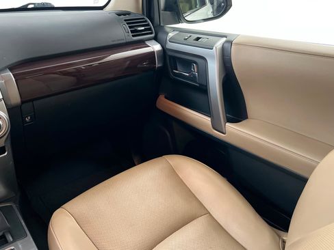 Certified 2022 Toyota 4Runner Limited AWD/4WD image 11
