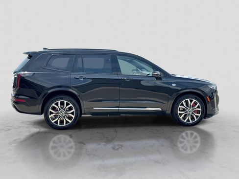 Used 2024 Cadillac XT6 Sport AWD/4WD image 9
