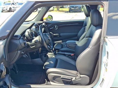 Used 2018 MINI Cooper S FWD image 9