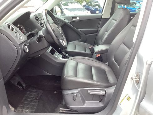 Used 2014 Volkswagen Tiguan SEL image 18
