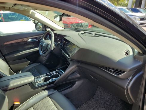 Certified 2023 Buick Envision Avenir image 49