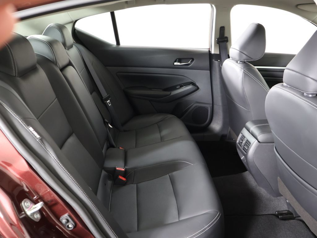 Used 2023 Nissan Altima 2.5 SL AWD/4WD image 37