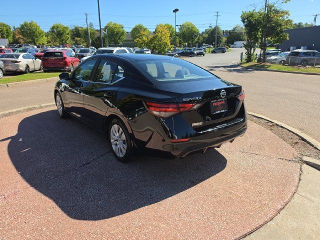 Used 2023 Nissan Sentra S FWD image 3