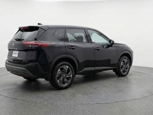 Used 2025 Nissan Rogue SV image 9