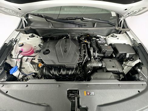 Used 2025 Kia Sportage LX image 31