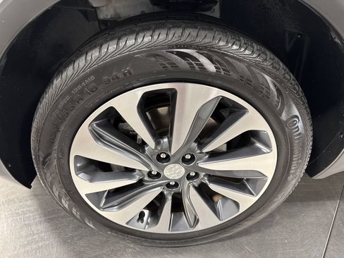 Used 2022 Buick Encore Preferred w/ Safety Package AWD/4WD image 2