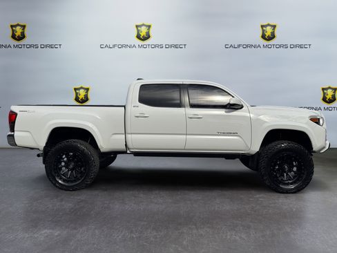 Used 2022 Toyota Tacoma SR5 AWD/4WD image 6