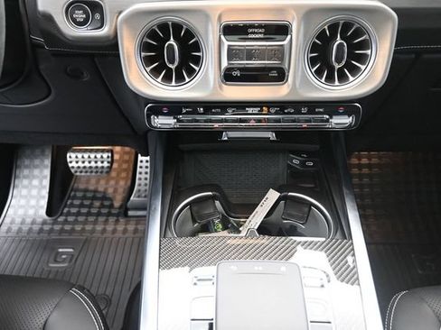 Used 2025 Mercedes-Benz G 63 AMG 4MATIC image 13